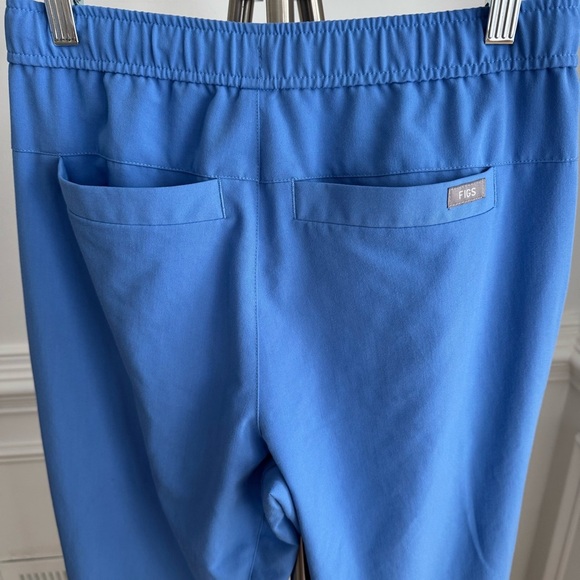 Figs Royal Blue Scrubs Joggers Size XS/S - Picture 4 of 5